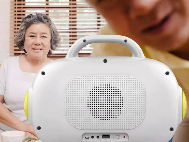 家庭健康管理机器人